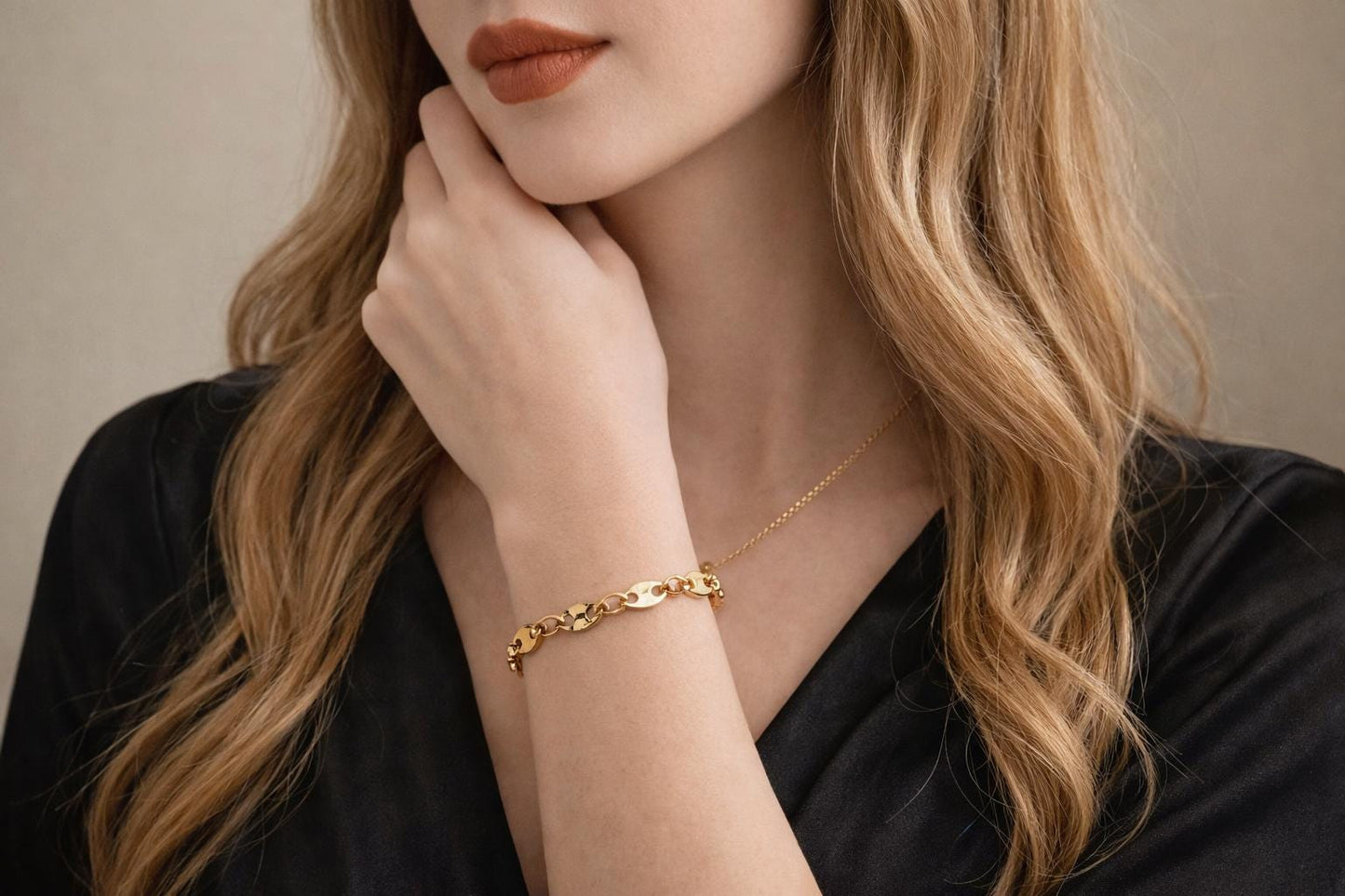 Stainless Steel Oval Coffee Bean Bracelet, Gold Chain, Minimalist Style Jewelry