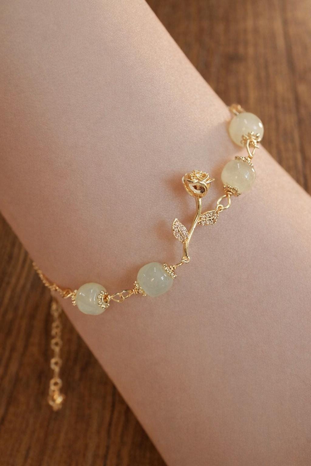 Natural Blue White Agate Rose Charm Bracelet, Boho Gold Tone Jewelry for Women
